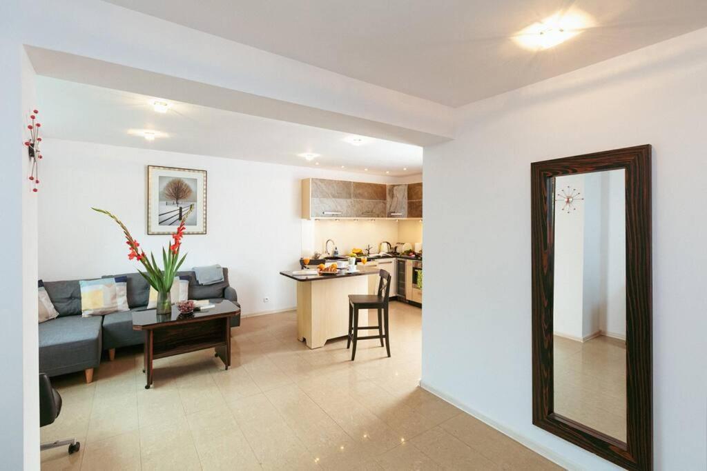 Apartment In The Heart Of Warsaw! Экстерьер фото