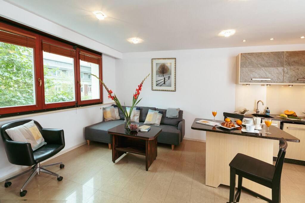 Apartment In The Heart Of Warsaw! Экстерьер фото